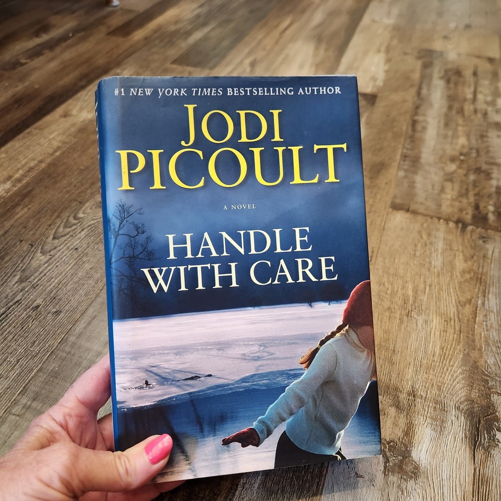 Handle With Care by Jodi Picoult Hardcover First Edition 2009 Fiction Novel
